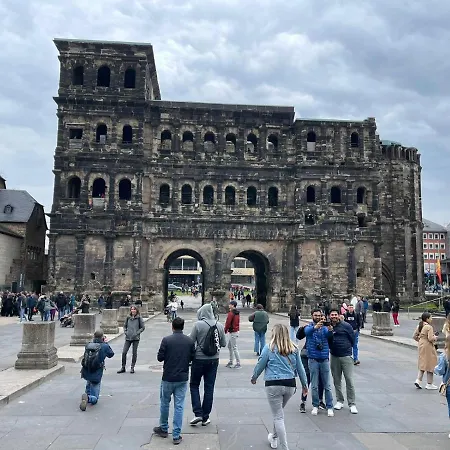 Die Ferienwohnungen Dominik Horath Exterior photo